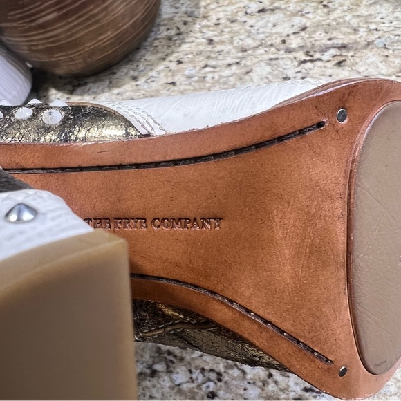 Frye White Leather Remy Studded & Beaded Gold Silver Block Heel Ankle Boots 9.5M - Picture 14 of 16